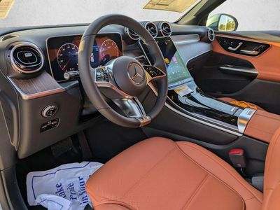 2026 Mercedes-Benz GLC 300 - Photo 3