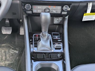 2026 Jeep Compass — photo 16 view