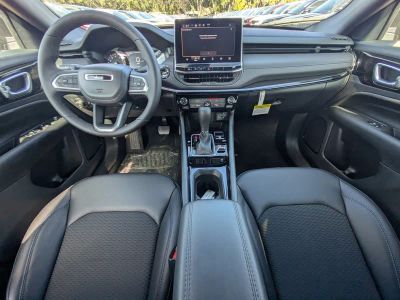 2026 Jeep Compass — photo 13 view