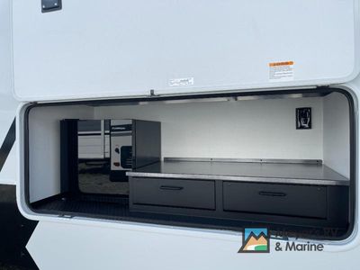 2026 Brinkley Model Z - Photo 32
