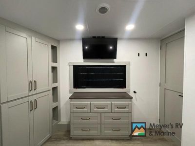 2026 Brinkley Model Z - Photo 18