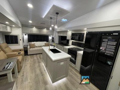 2026 Brinkley Model Z - Photo 6