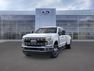 2026 Ford F-350 - Photo 2