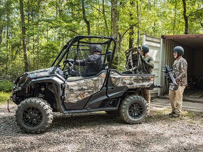 2025 Honda Pioneer 1000 Forest - Photo 22
