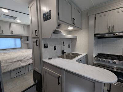 2025 Coachmen Leprechaun 260QB - Ford — photo 8 view
