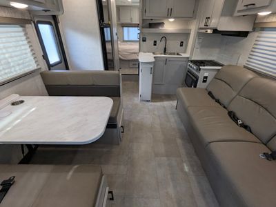 2025 Coachmen Leprechaun 260QB - Ford — photo 13 view