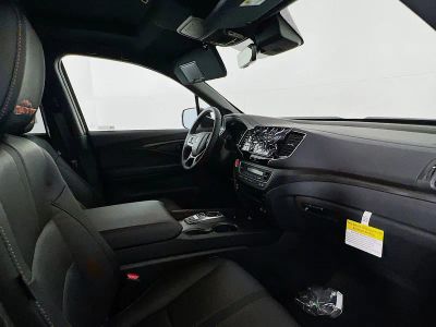 2026 Honda Ridgeline — photo 8 view