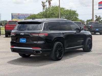 2021 Jeep Grand Cherokee L — detail view