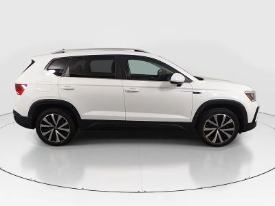 2024 Volkswagen Taos - Photo 8