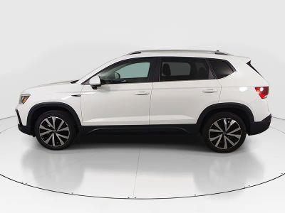 2024 Volkswagen Taos - Photo 4