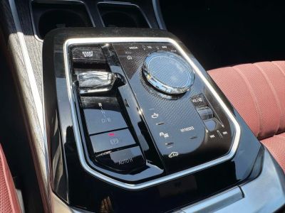 2025 BMW i7 - Photo 15