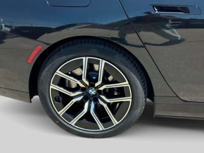 2025 BMW i7 - Photo 8