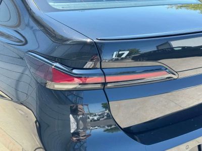 2025 BMW i7 - Photo 10