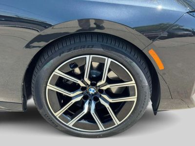 2025 BMW i7 - Photo 9