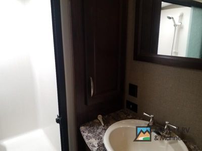 2015 Keystone RV Mountaineer - Photo 14