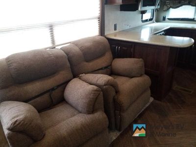 2015 Keystone RV Mountaineer - Photo 8