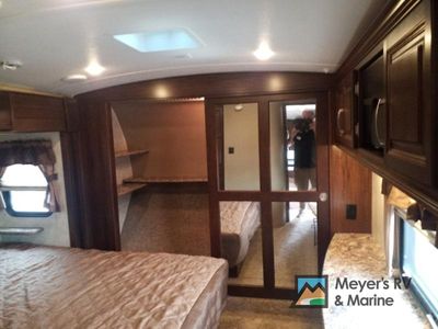 2015 Keystone RV Mountaineer - Photo 21