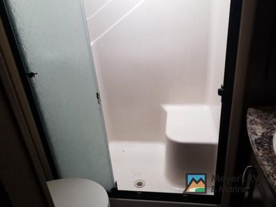 2015 Keystone RV Mountaineer - Photo 15