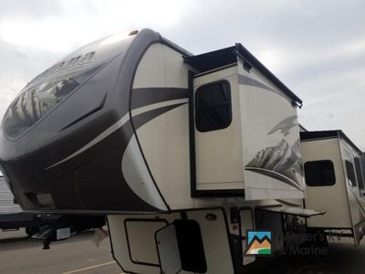 2015 Keystone RV Mountaineer - Photo 4