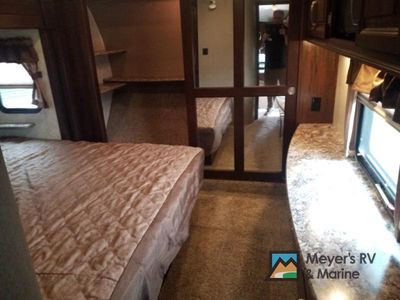 2015 Keystone RV Mountaineer - Photo 22