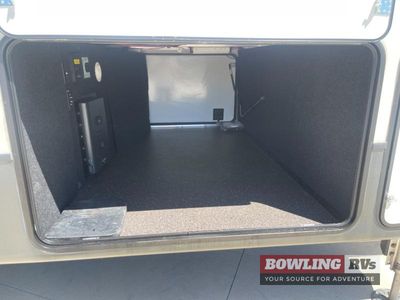 2021 Montana 3121RL - Photo 6