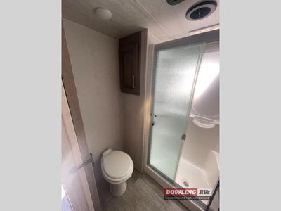 2021 Montana 3121RL - Photo 20