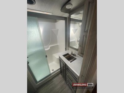 2021 Montana 3121RL - Photo 21