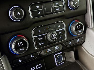 2021 Chevrolet Tahoe - Photo 14
