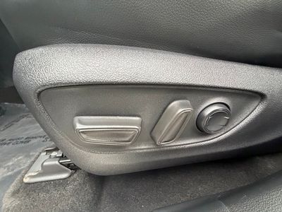 2023 Toyota Highlander Hybrid — photo 20 view