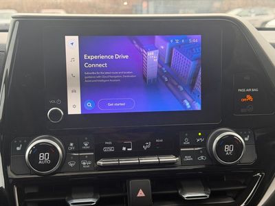 2023 Toyota Highlander Hybrid — photo 30 view