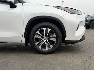 2023 Toyota Highlander Hybrid — photo 14 view