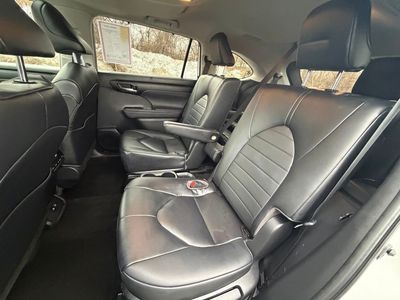 2023 Toyota Highlander Hybrid — photo 24 view