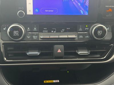 2023 Toyota Highlander Hybrid — photo 32 view