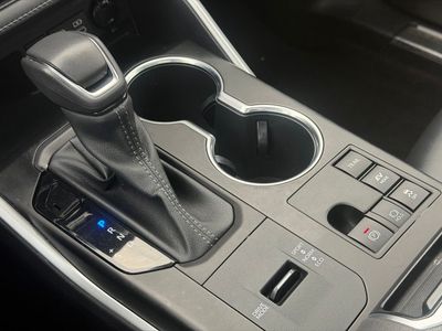 2023 Toyota Highlander Hybrid — photo 33 view