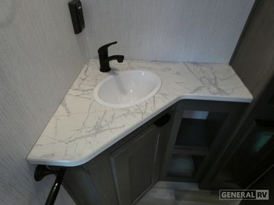 2023 Cruiser RV MPG - Photo 11
