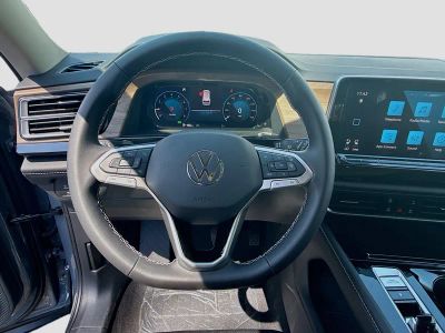2026 Volkswagen Atlas — photo 10 view
