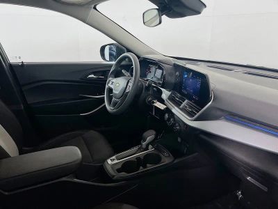 2025 Chevrolet Trax — photo 7 view