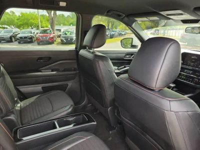 2024 Nissan Pathfinder — photo 31 view