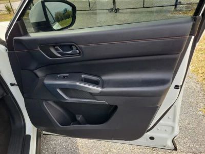 2024 Nissan Pathfinder — photo 36 view