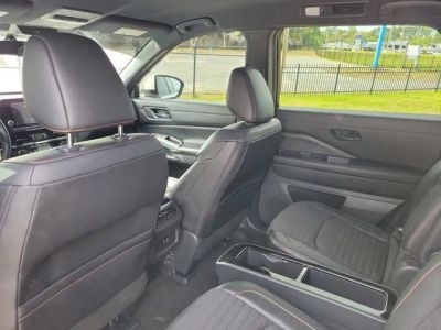2024 Nissan Pathfinder — photo 27 view