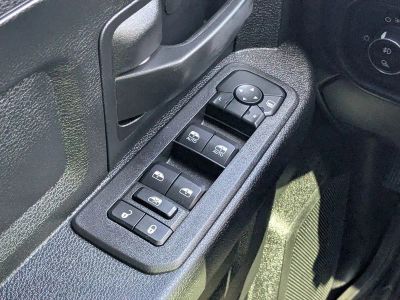 2025 Ram 3500 — photo 18 view