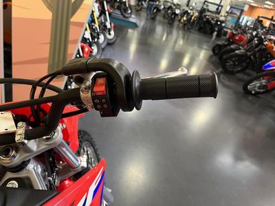 2024 Honda CRF125F - Photo 8