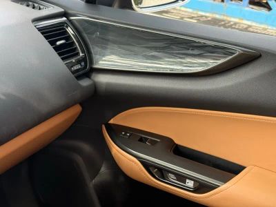 2024 Lexus NX - Photo 37