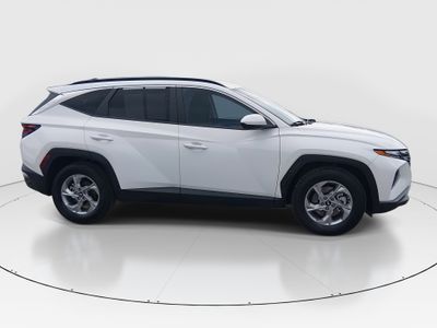 2024 Hyundai Tucson — photo 8 view