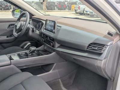 2023 Nissan Rogue — photo 24 view