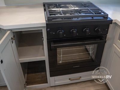 2026 Brinkley Model Z - Photo 35
