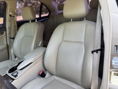 2010 Mercedes-Benz C-Class - Photo 17