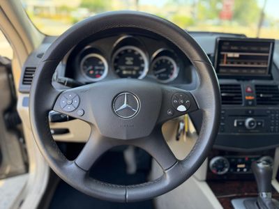 2010 Mercedes-Benz C-Class - Photo 20