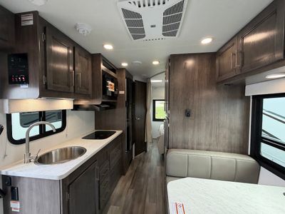 2026 Jayco Redhawk SE - Photo 9