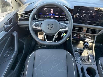 2026 Volkswagen Jetta - Photo 16